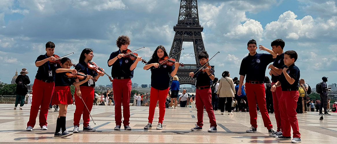 El Sistema Texas Dazzles in its First Stop of the Europe Tour 2024 in Paris